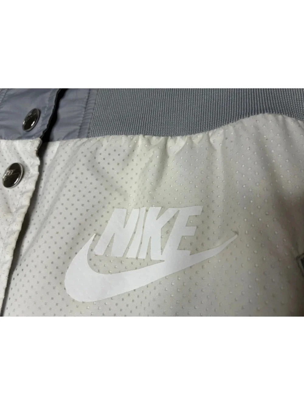 Nike Women's Tech wear Utility Layered Mesh Snap Skirt Size S Grey/White
